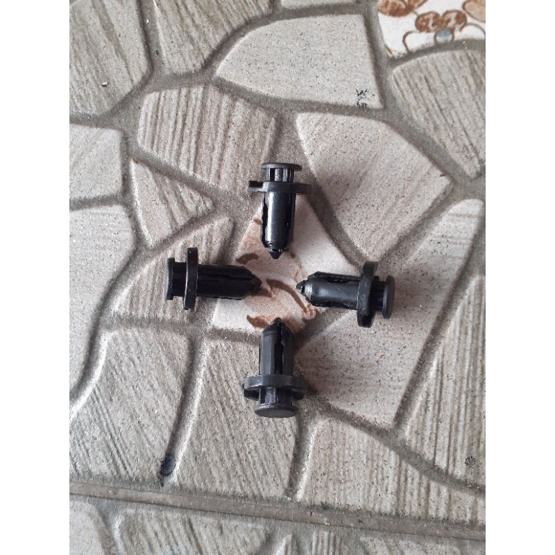 Clip/kancing baut bumper/Spakbor Honda Brio/Mobilio/Freed/Crv/brv