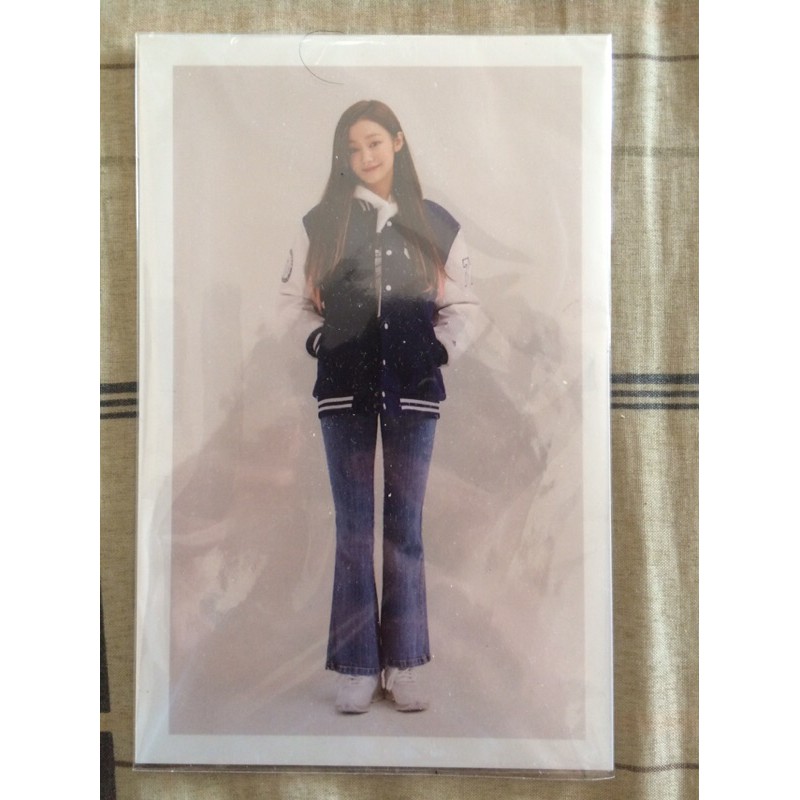 LEA WHO DIS? PROFILE CARD