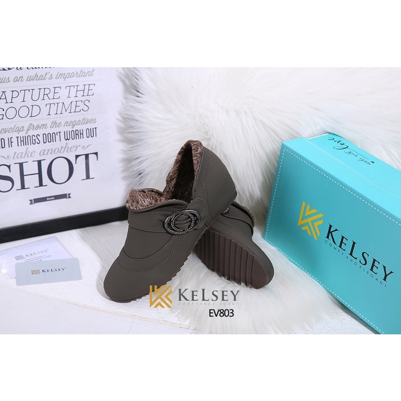 Kelsey Sepatu Boots Wanita /  Sepatu Boots 5cm Heels Wanita EV803