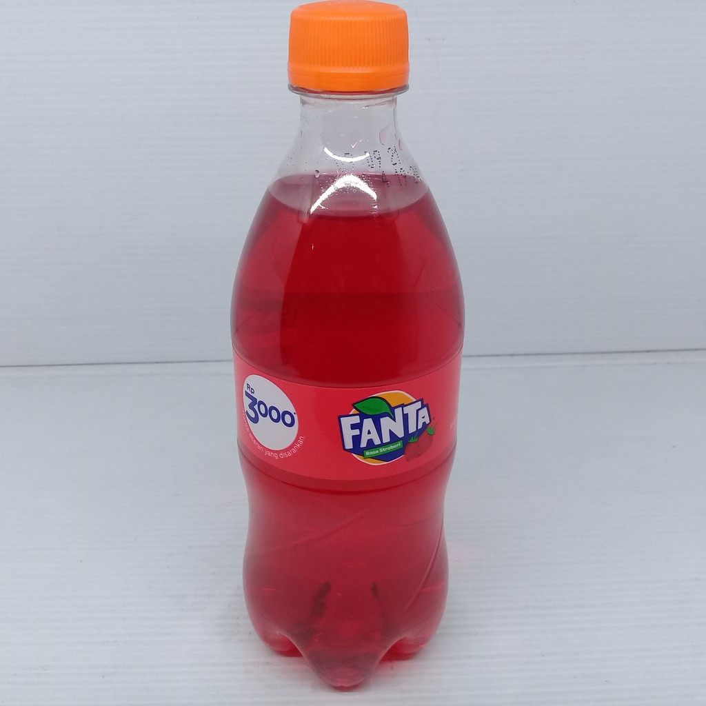 

Fanta Botol Mini 250 ml Rasa Stroberi