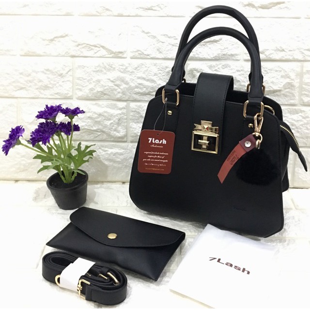 TAS FASHION 7LASH MONICA FREE POUCH & POM