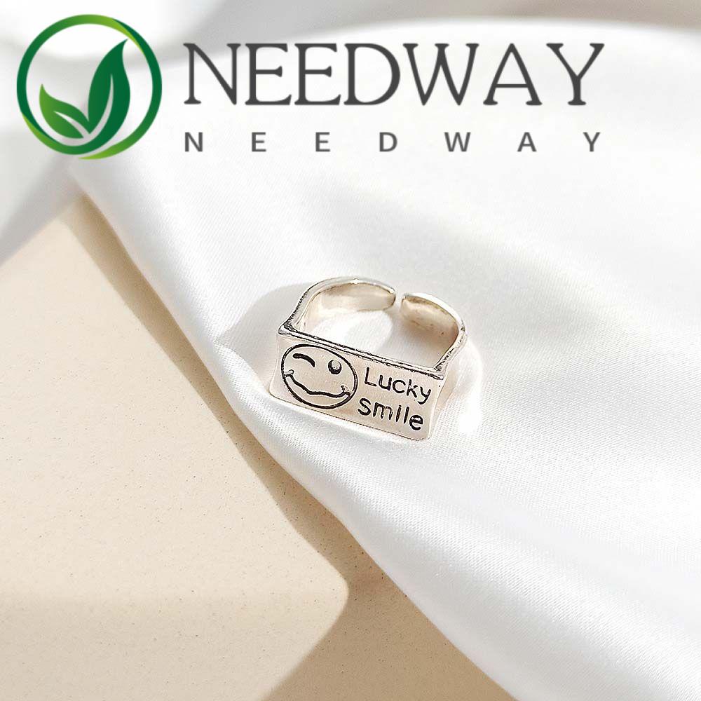 Cincin Model Terbuka Adjustable Desain Smiling Face Warna Emas Gaya Korea Untuk Pria Dan Wanita