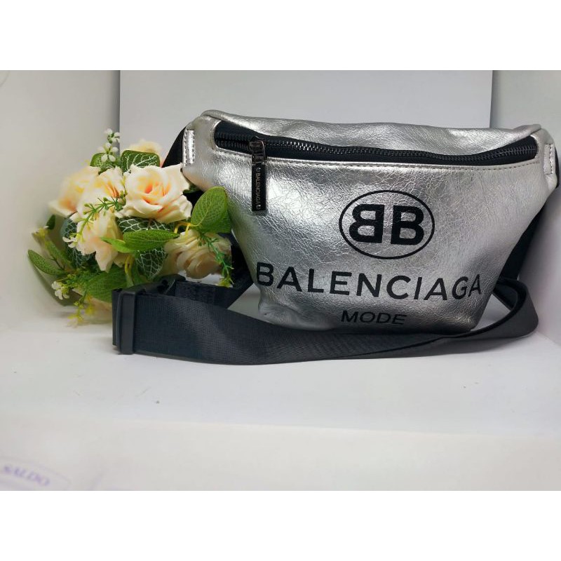 Tas Wanita Balenciaga