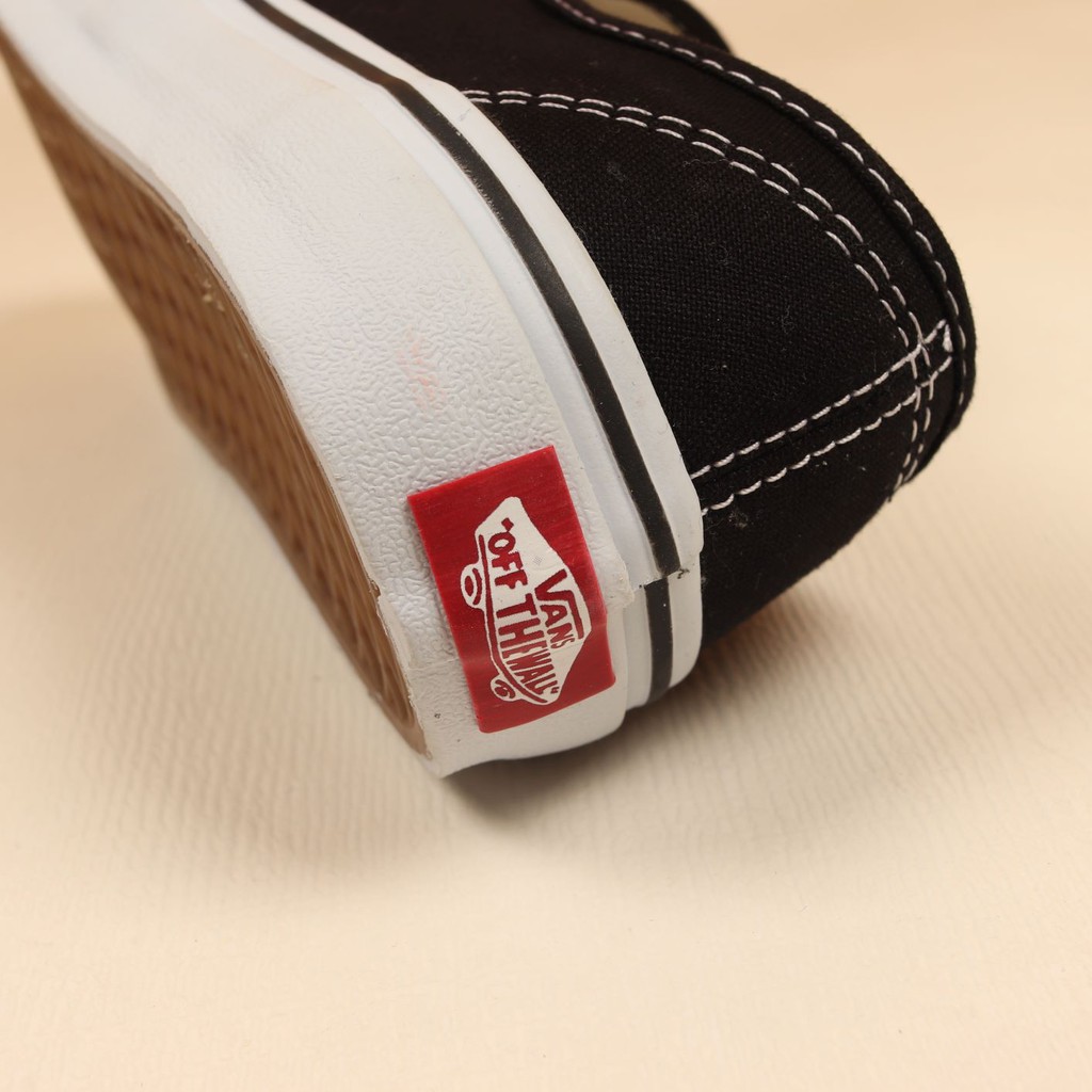 Vans Authentic Classic Black White 1