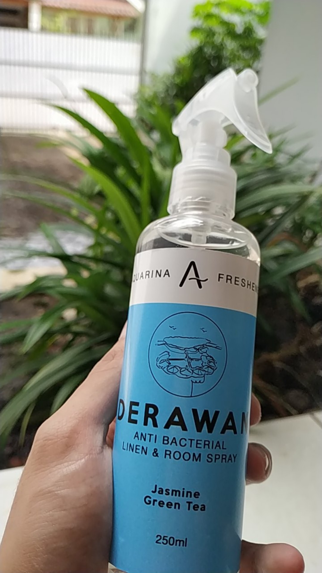 Aquarina Freshener Room Linen Spray Room Spray Parfum Pengharum Ruangan