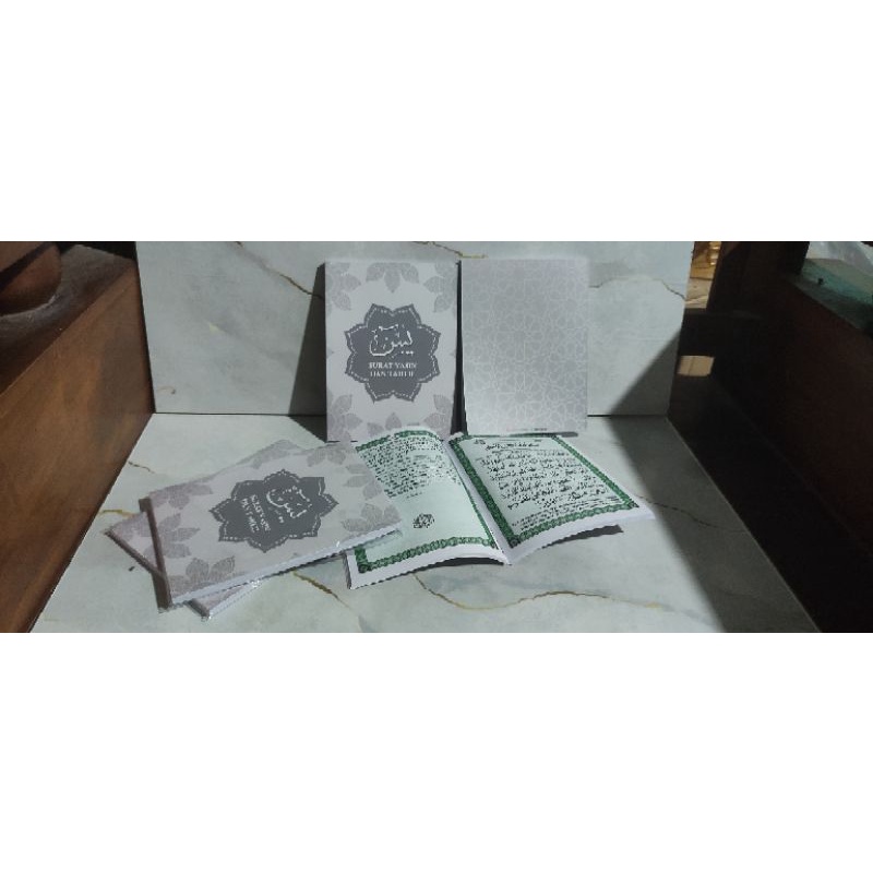 Buku Yasin dan tahlil foto