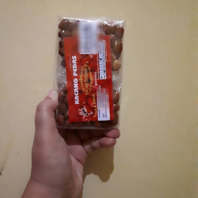 

Kacang pedas manis cap semut /kacang gula gurih enak