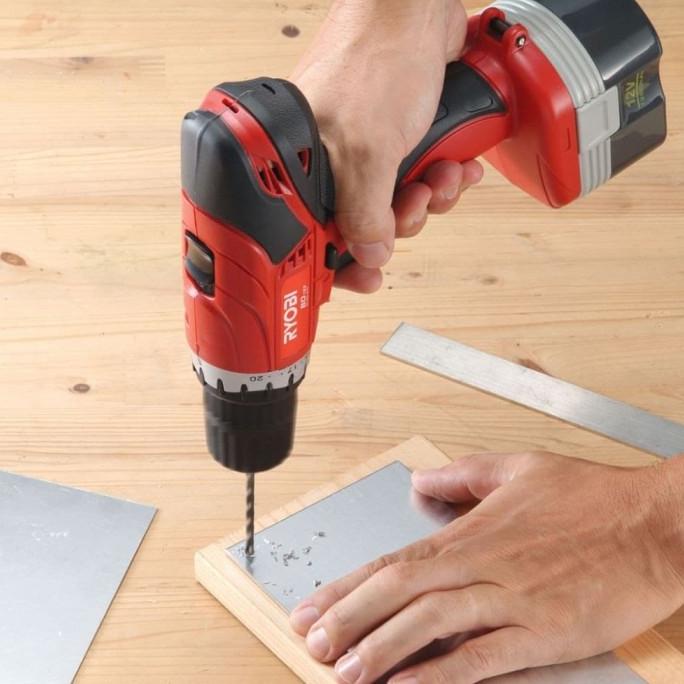 ```````] Bor CORDLESS DRIVER DRILL RYOBI BD-122