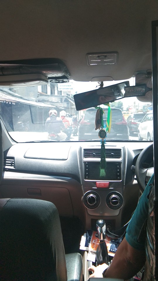 Kemeja Katun Murah Esmale - Kemeja Dewasa Murah - Kemeja Pria Murah = Kemeja Thr Batik / Abstark