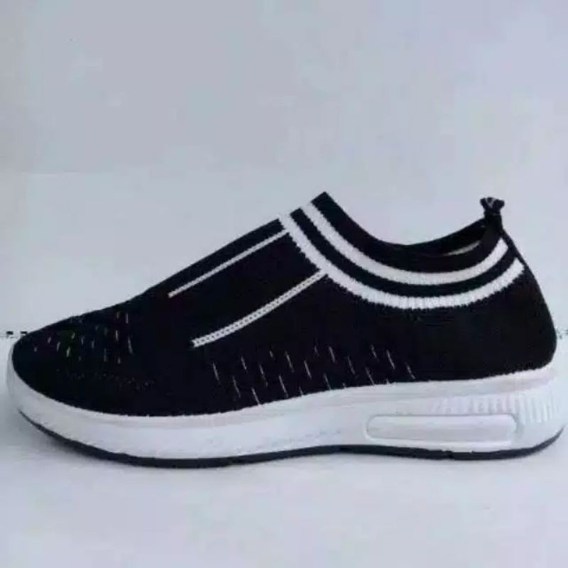 Sepatu slip on wanita BRESLIN original