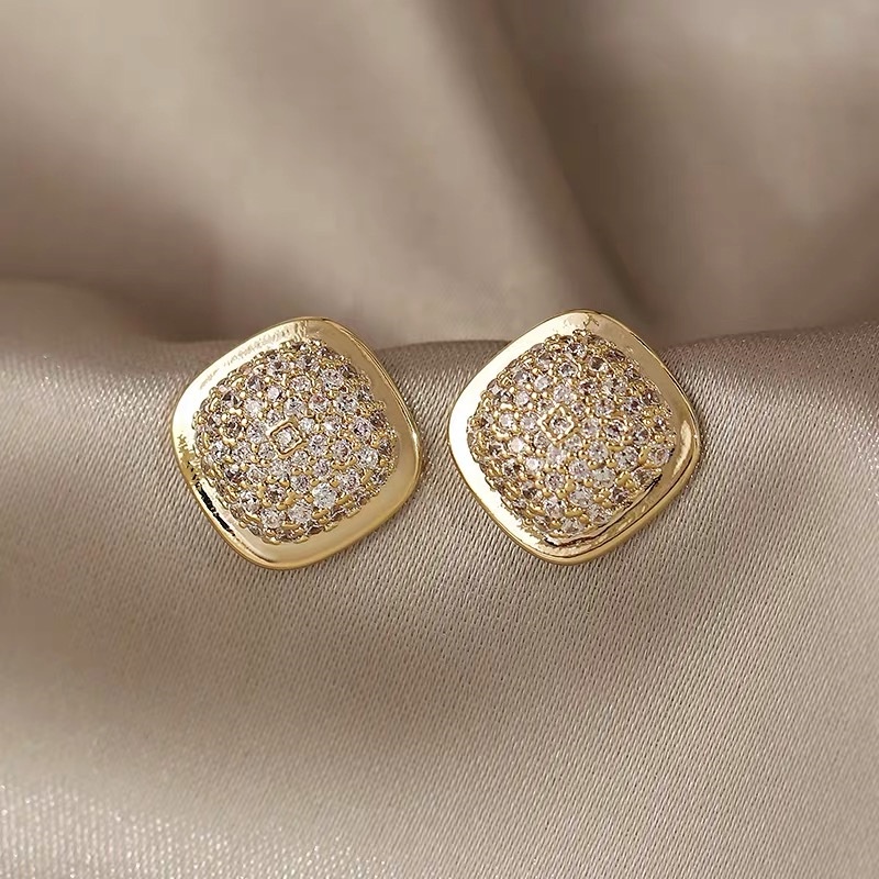 Anting AT 122 Bahan S925 Fashion Wanita Anting Keren Lucu Unik Elegant  /Deluna /BB