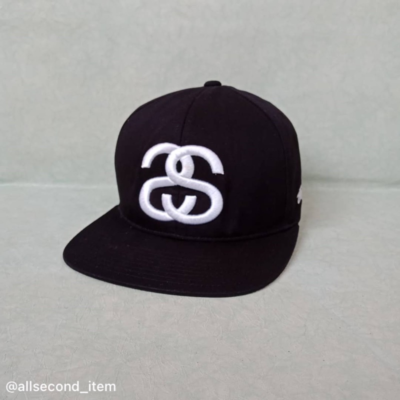 Topi Stussy x starter