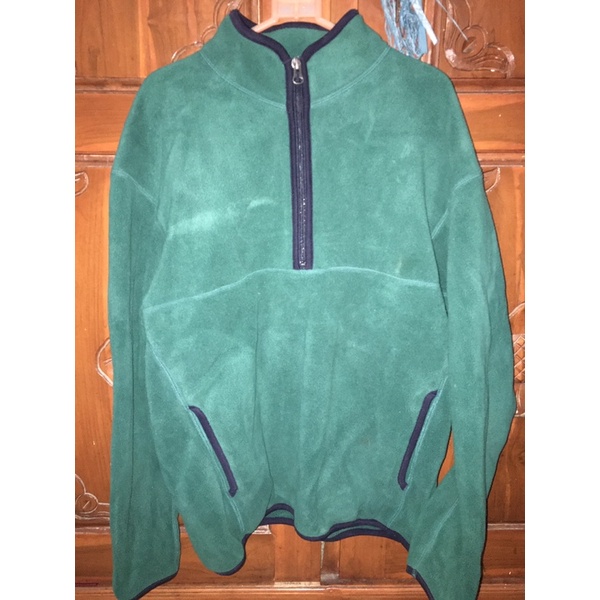 Crowneck sweater Uniqlo bekas