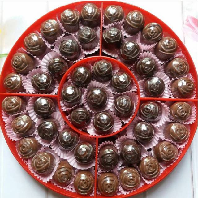 

Coklat lebaran/ hadia lebaran/ parsel coklat/ coklat karakter idul fitri