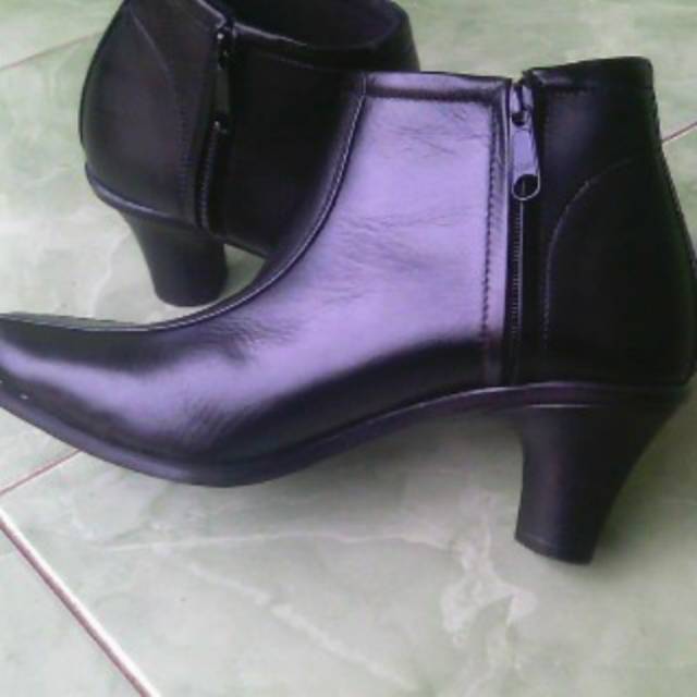 BOOT LADIES SHOES