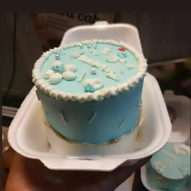 Korean cake lunch box