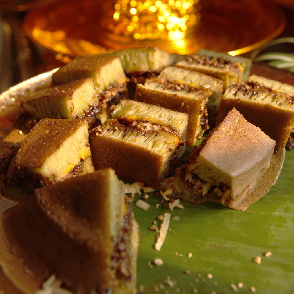 Kue Terang Bulan Maknyus / Martabak Manis