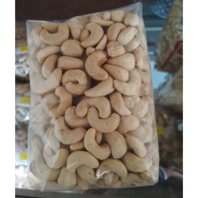 

Kacang Mete 1/2 kg mentah