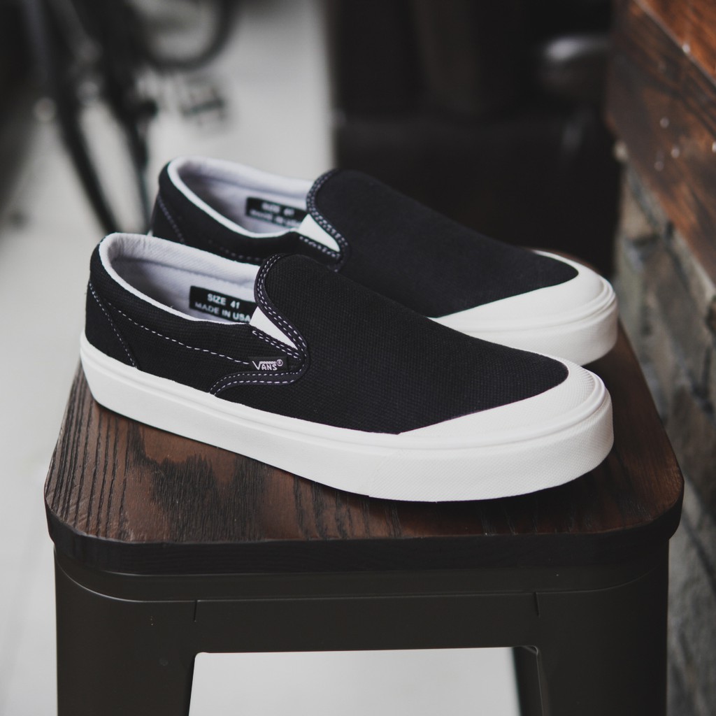 SEPATU VANS MOTIF TERBARU TOE CAP HITAM