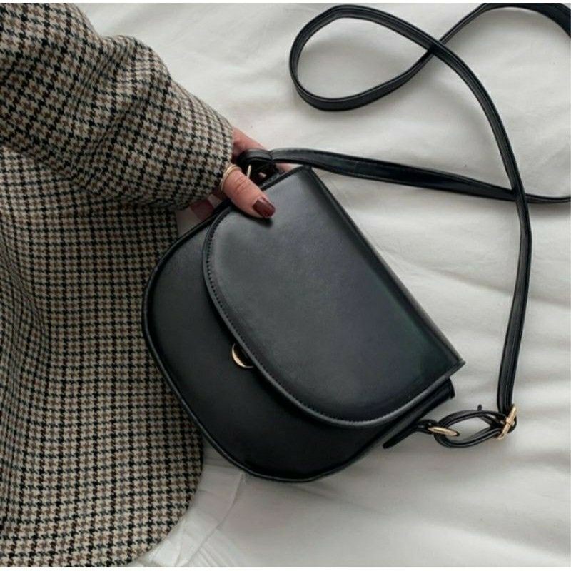 MURAH BANGET!!! TAS SELEMPANG WANITA TAS OVAL SIMPLE MODEL TERBARU DAN TERMURAH