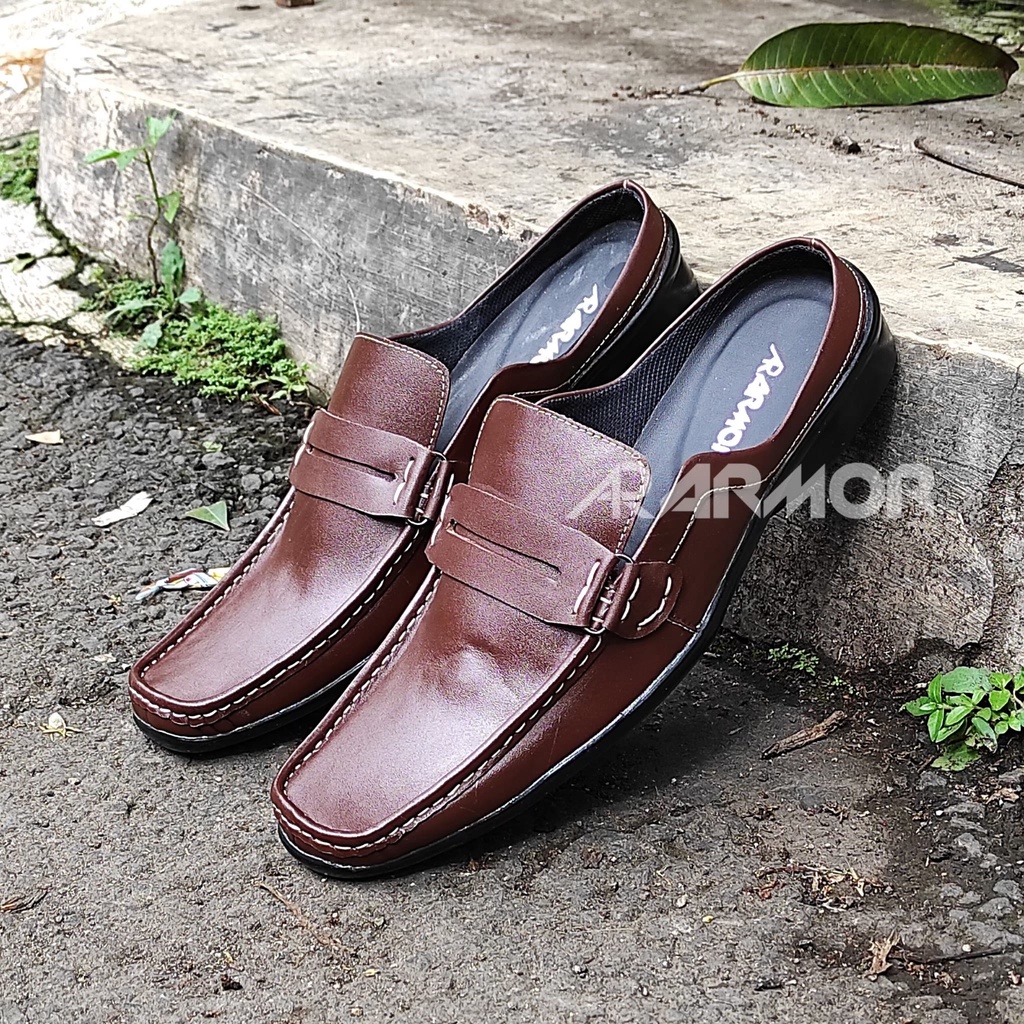 Sepatu Sendal Cowok Pria Santai Kasual Casual Formal Kulit Asli Tutong Bustong Slop Sandal Slide Brongsong Murah