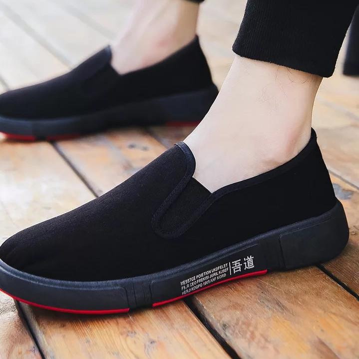 Tren Kekinian.. Sepatu Slip On Pria Import Original KR 05