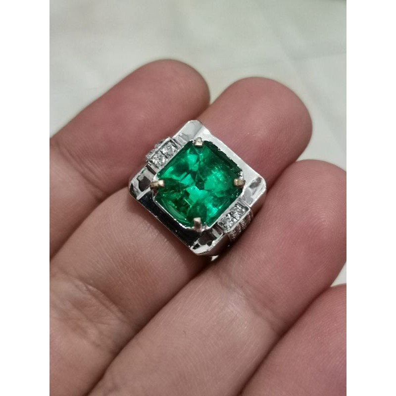 Hq Item Natural Emerald Beryl Zamcol Minor Colombia