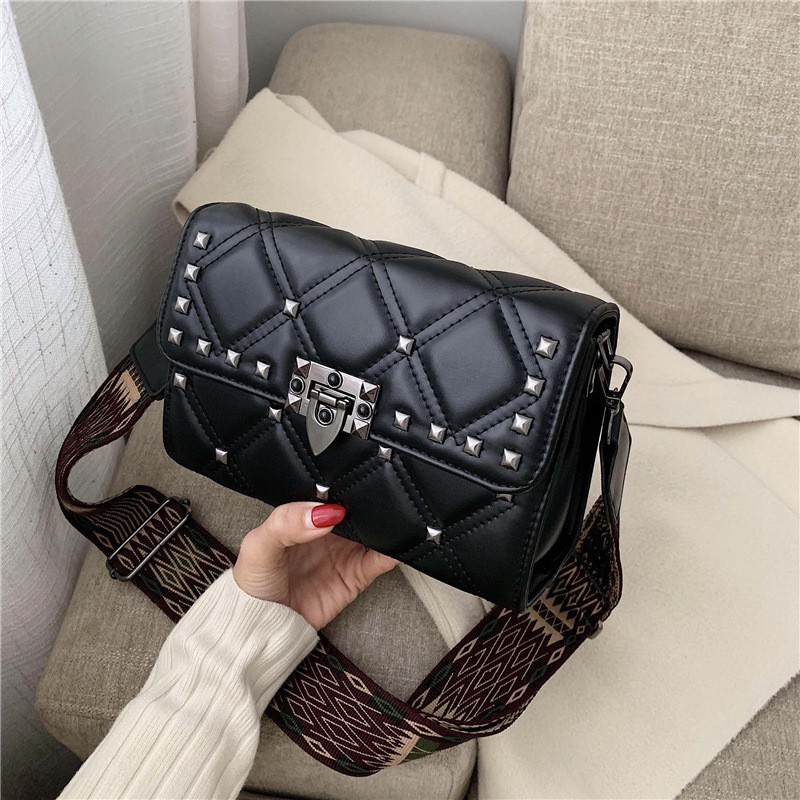 JK 688 1KG MUAT 2PCS TAS SELEMPANG FASHION IMPORT  Y8240 T194 E6326 C8087