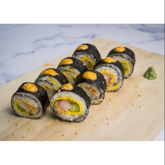 

Salmon Shiny Roll