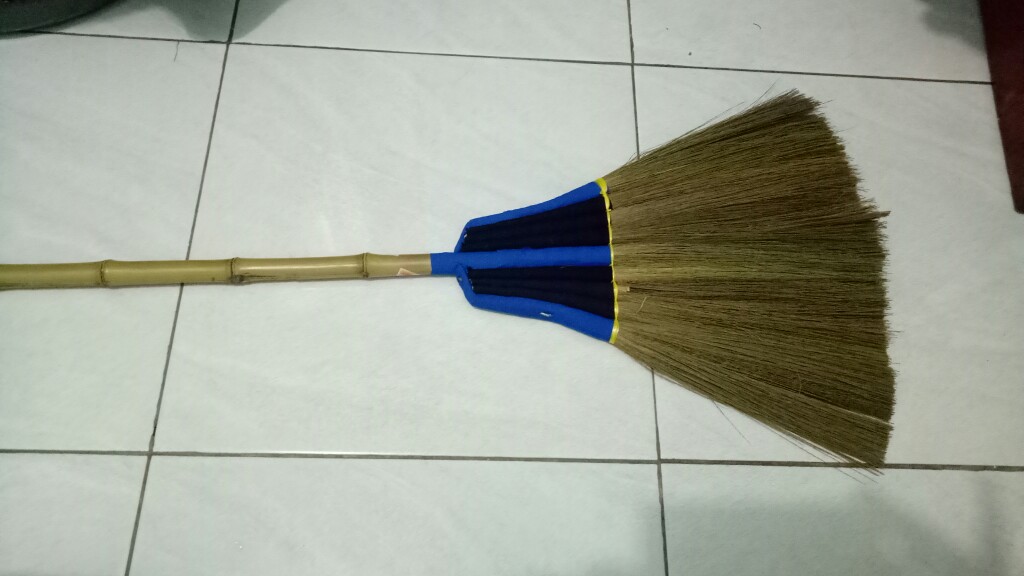 Sapu Lantai / Sapu Lantai Jerami / Sapu Lantai Rayung / Sapu Lantai Ijuk Bambu Oven