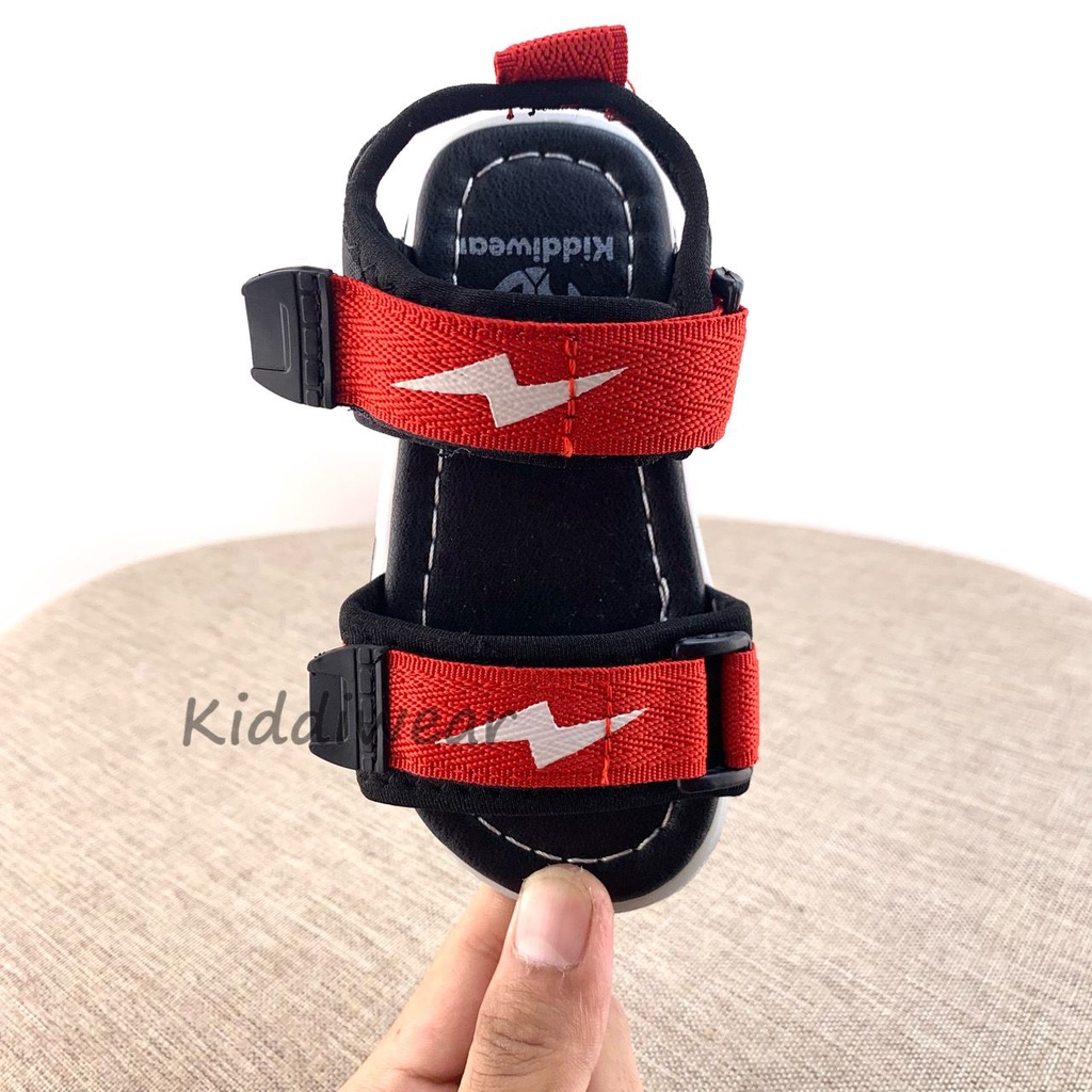 (Kiddiwear) Sandal Anak Laki LED Thunder Lama MBK41