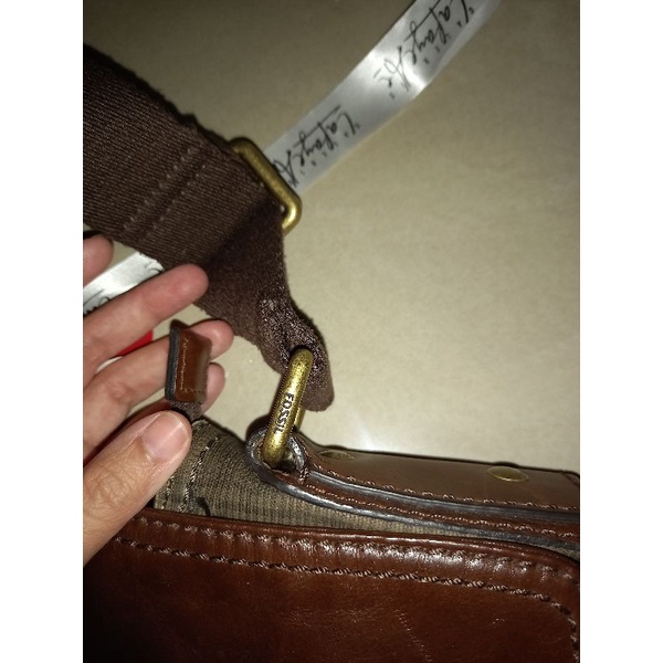 tas selempang fossil preloved