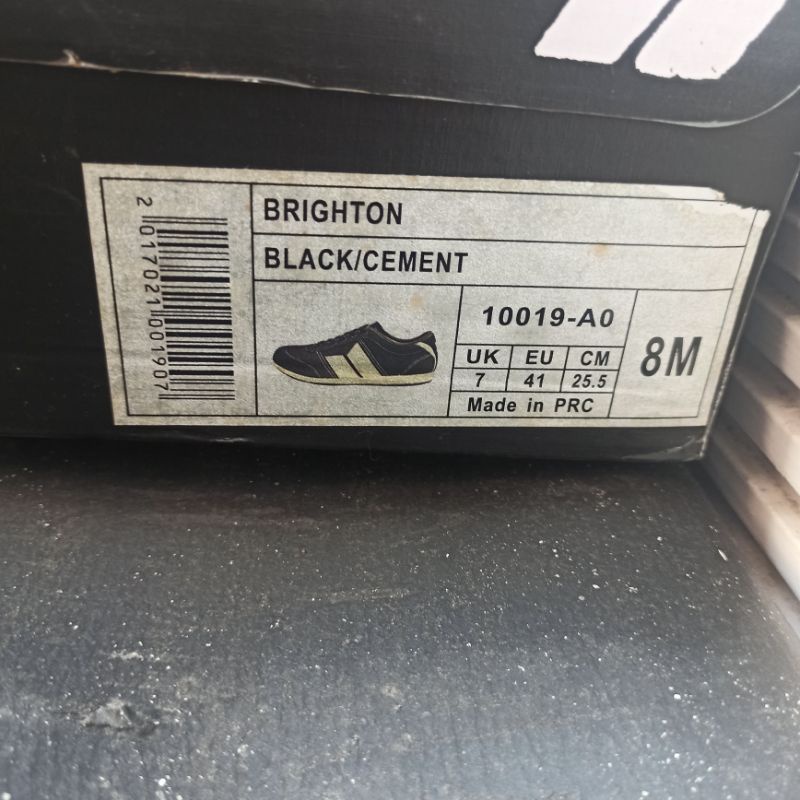 Macbeth Brighton Black Cement