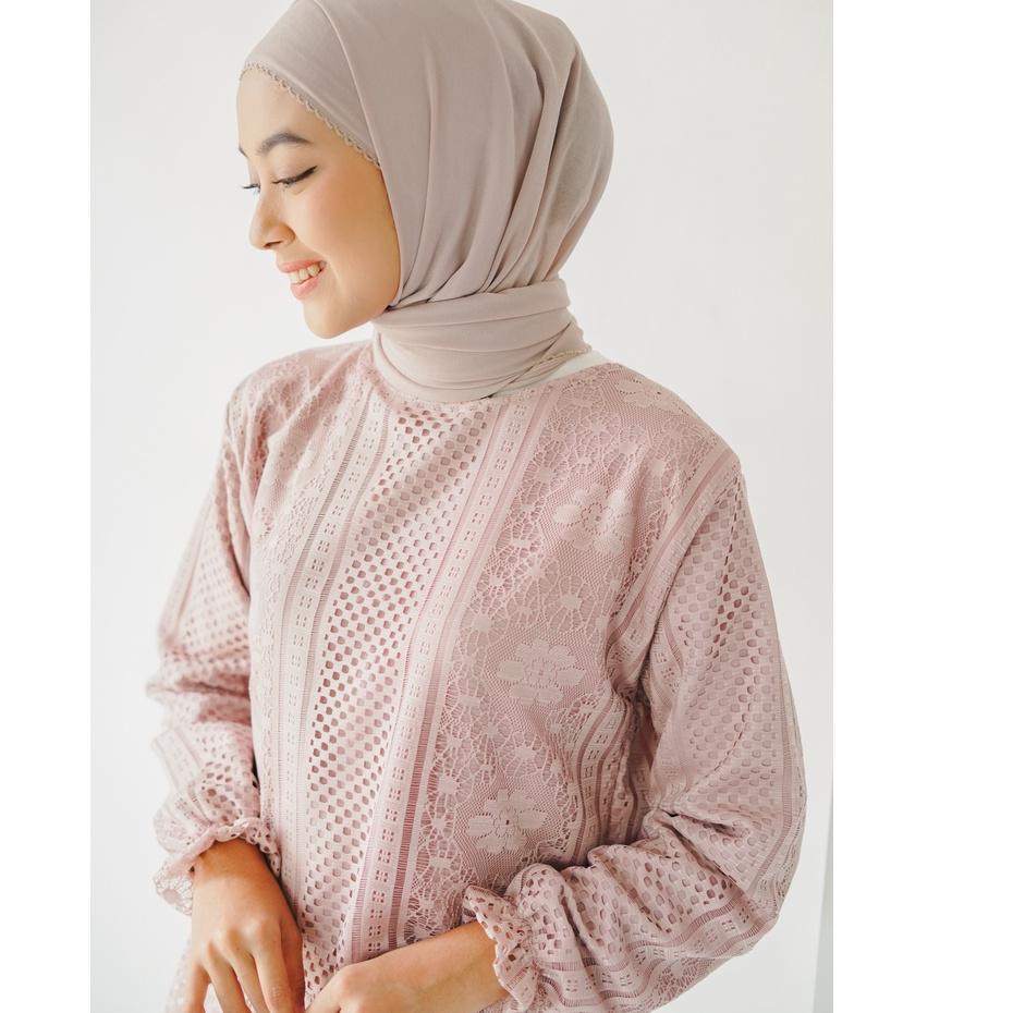 Wow Murah Meriah.. ATASAN WANITA EDLYN TOP BLOUSE BROKAT KEKINIAN ALA SELEBGRAM