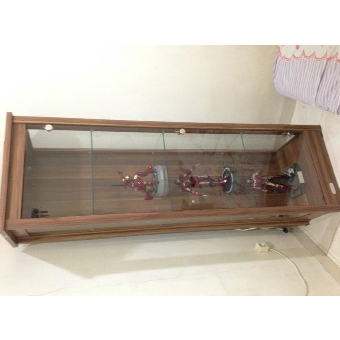 Lemari Pajangan/Display Untuk Action Figure Dan Sebagainya
