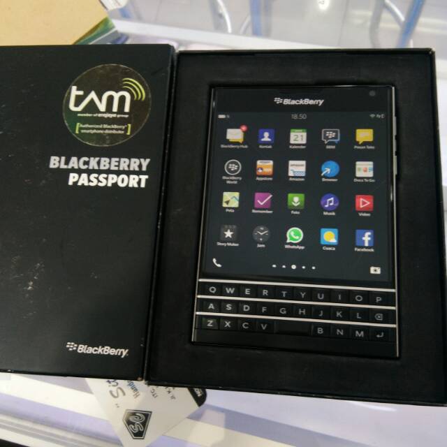 Seken Blackberry Passport Black Ex Resmi Tam Bisa Wa Mulus Bingits Full Ori Shopee Indonesia