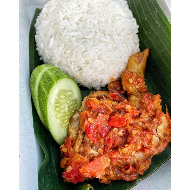 

ayam geprek pakai nasi