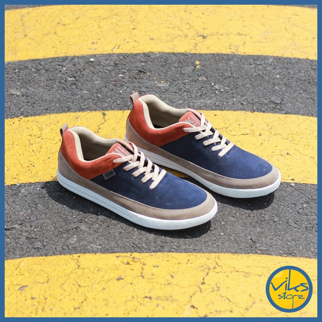 Sepatu Sneakers Shoes Pria Perempuan Cowok Cewek Unisex Tali Style Casual Distro Kuzatura Original Bahan Suede Lokal Premium Elegan