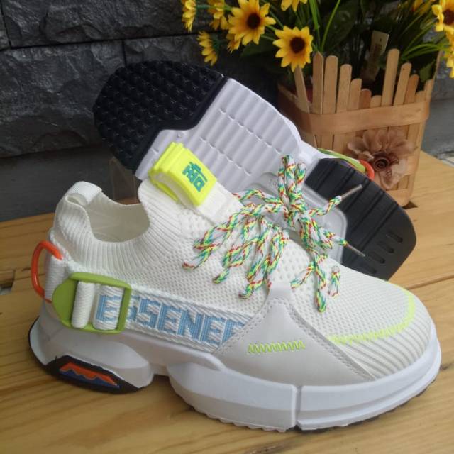 Sepatu running wanita Original Sofiya Essenet