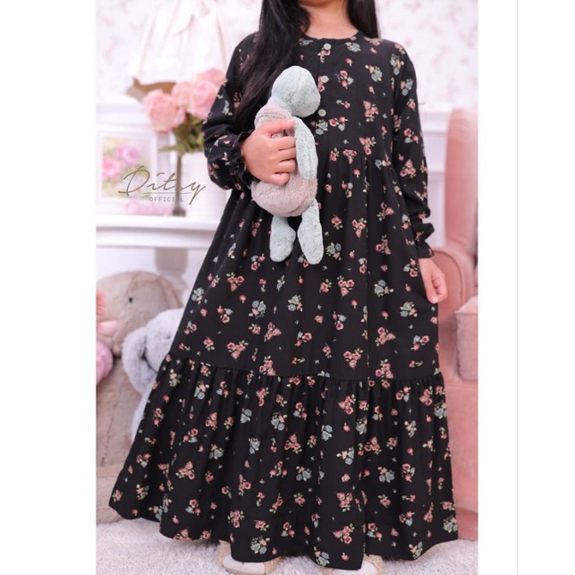 little cirilla black 6 & 7 ditsy Agustus