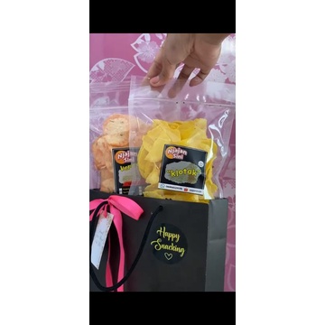 

Hampers Snack box small