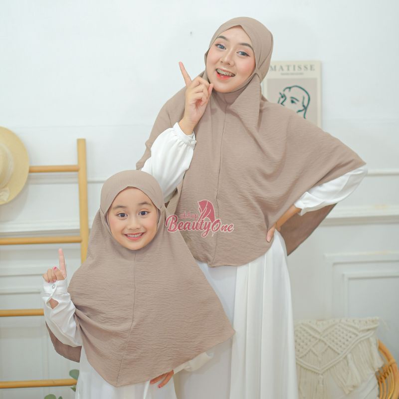 BeautyOne - Hijab Bergo Tali Safira Jumbo Jilbab Bergo Tali Ibu &amp; Anak Bahan Katun Crincle Airflow Nyaman Dipakai | Bisa Cod