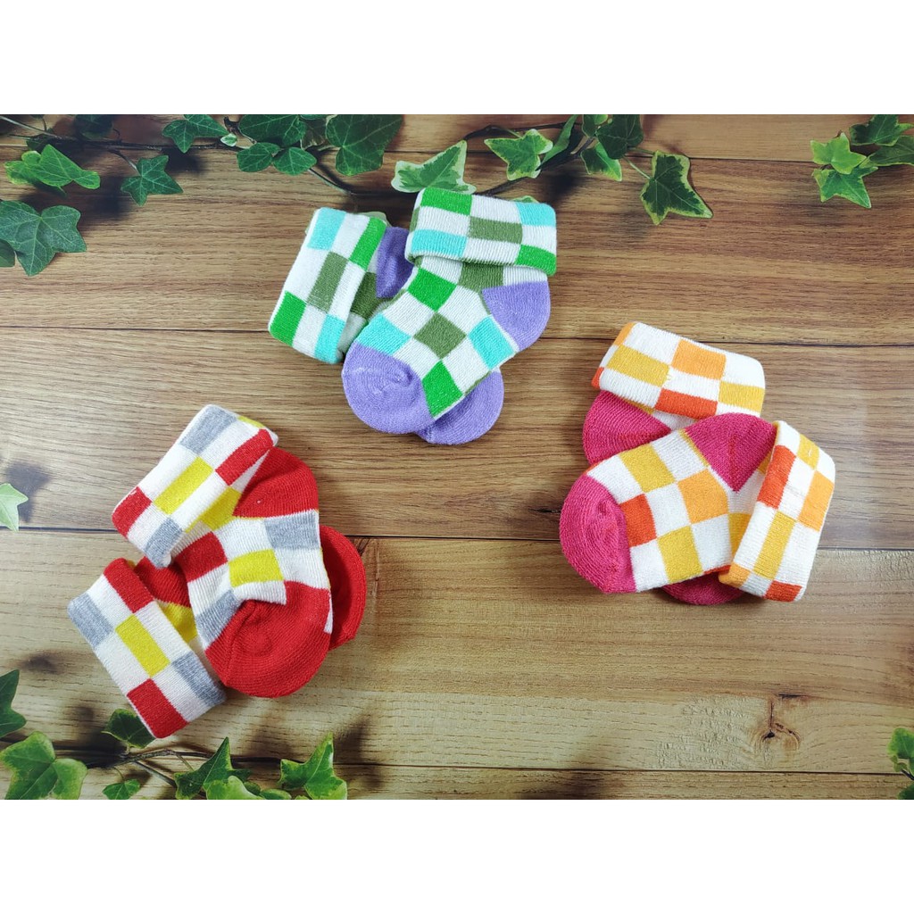 kaos kaki bayi Motif kotak murah - Kaos kaki baby newborn murah- Kaos kaki anak lembut - Kaus kaki