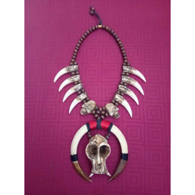 KALUNG TARING BABI ETNIK DAYAK