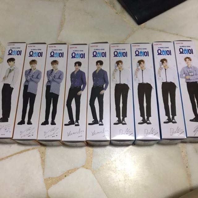 

Yo-hi! Wanna one Biscuit Lotte