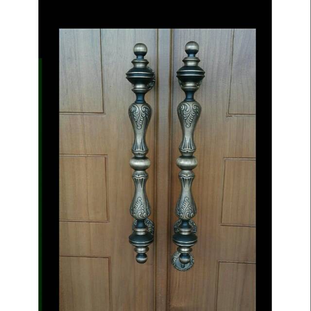 Handle Pintu Antik