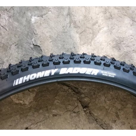 Ban Luar Kenda 27.5x 2.20 Honey Badger