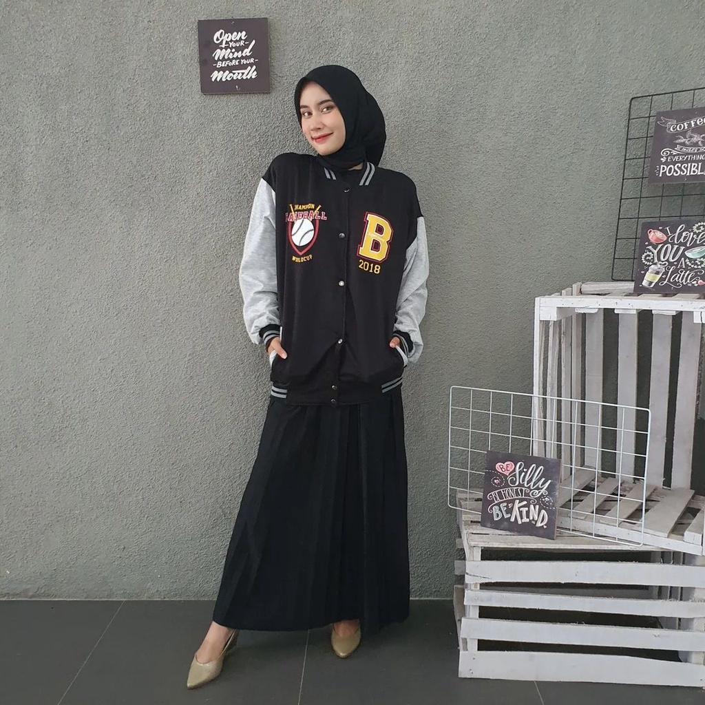 Jaket Sweater Baseball B bisa untuk pria/wanita