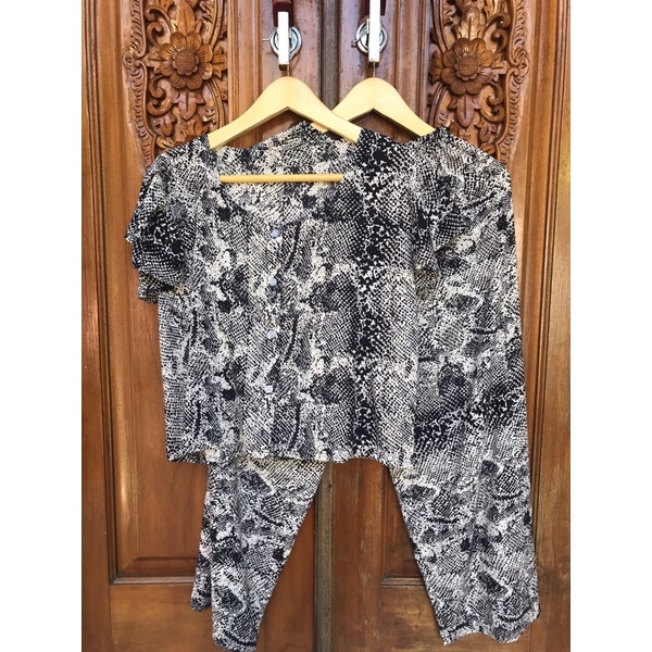 TERMURAH DI SHOPEE! SET CACA BUSUI-Phiton broken white