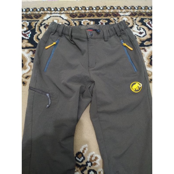 Celana Mammut